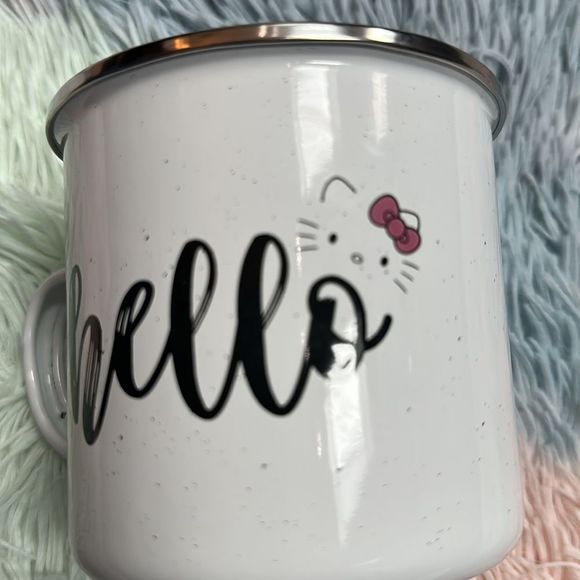Hello Kitty by Sanrio camper mug silver and white aluminum 21oz - Picture 5 of 6
